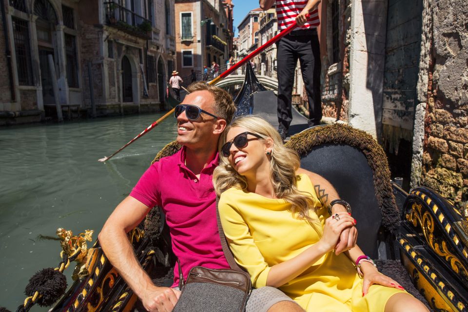 Venice: Off the Beaten Path Private Gondola Ride - Gondoliers Like Fabio and Stefano: How the Narration Makes the Ride