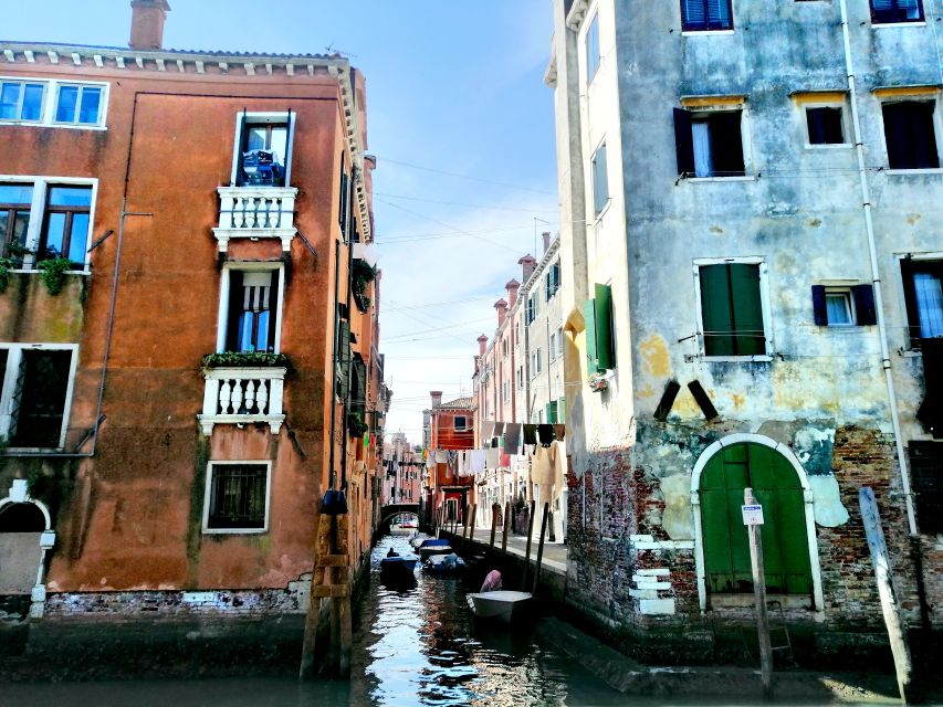 Venice: Off the Beaten Path Walking Tour - Where You Meet in Dorsoduro (and How to Start Smoothly)