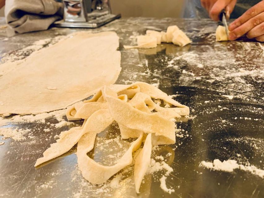 Venice: Pasta and Tiramisu Cooking Class with Wine - Fresh fettuccine and ravioli: real technique, not just assembly