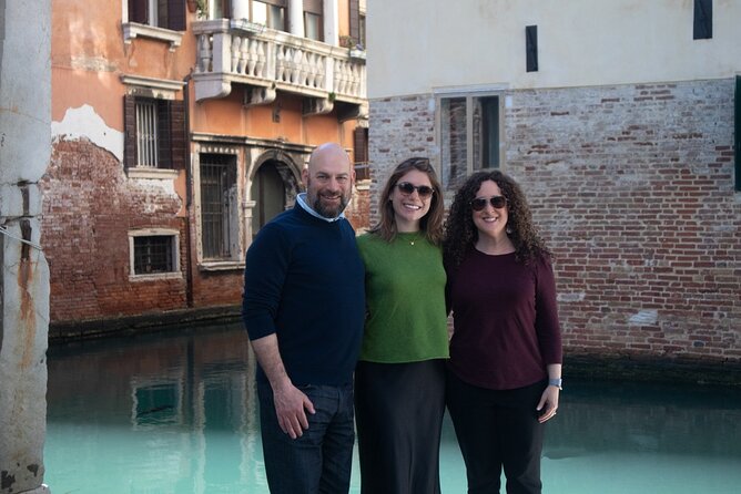 Venice Portrait Photoshoot - Making Memories - Venice portraits that feel like you, not a performance