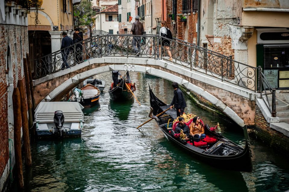 Venice: Private 2-Hour Walking Tour - Rialto Bridge: A Short Walk to One of Venice’s Best Angles