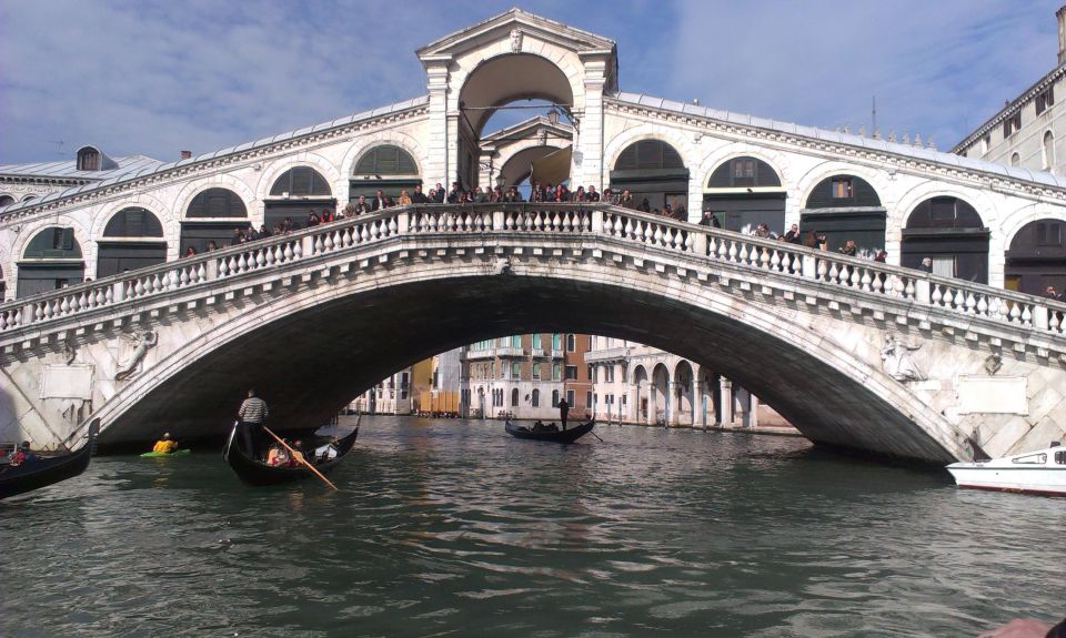 Venice: Private 2-Hour Walking Tour - The Sights You’ll See Along the Way: Doge’s Palace, Bridge of Sighs, Grand Canal, Mozart