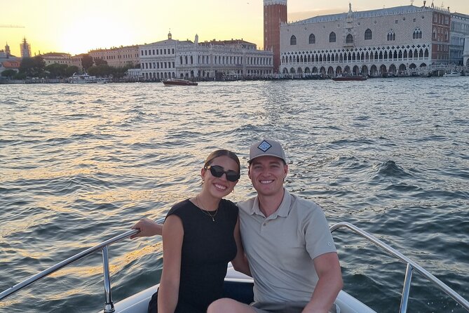 Venice : Private Boat Tour of the Venice Lagoon - Sunset Timing: Why 10 Minutes Can Make or Break the Moment