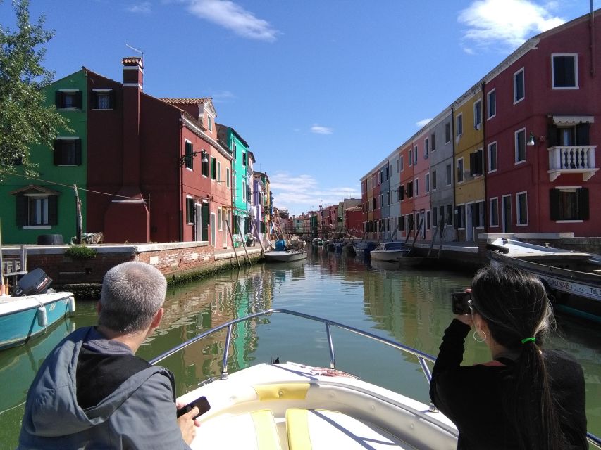 Venice: private boat tour to Murano, Burano, Torcello - Burano by private boat: colors, walking time, and the food stops