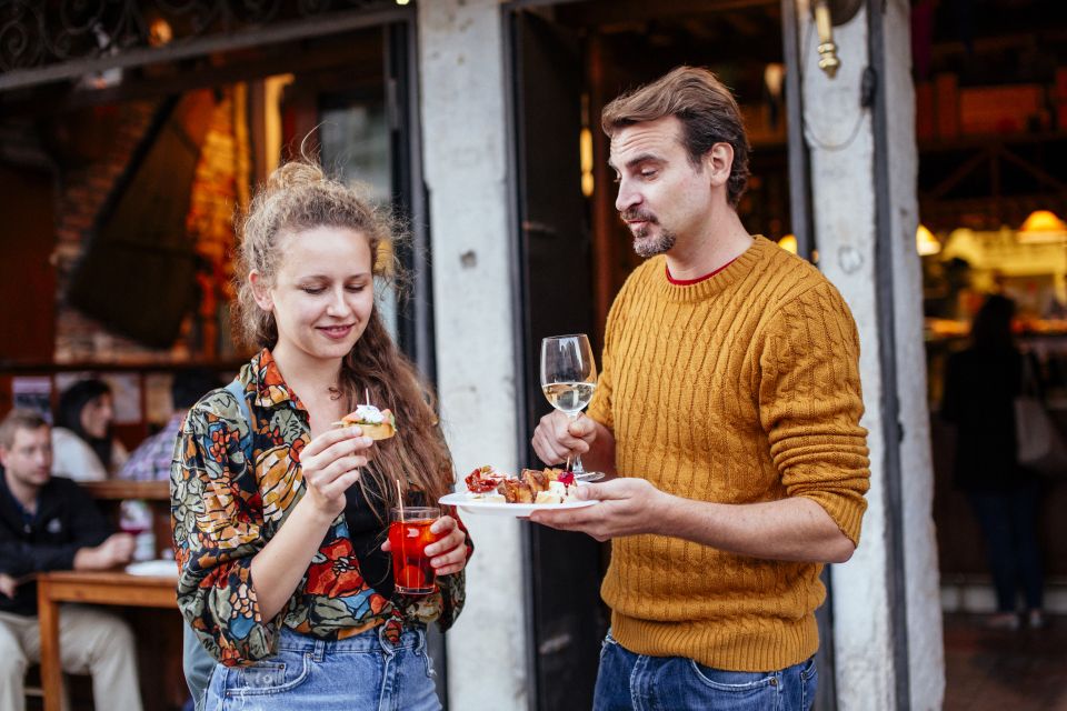 Venice: Private Evening Tour w/ Drinks & Bites in Cannaregio - Walking Route, Pace, and the Practical Venice Stuff