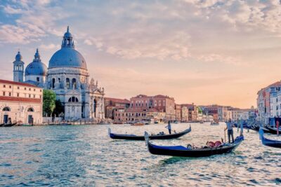 Venice: Private Gondola Ride - The 20-minute pacing: Grand Canal first, then narrower calmer canals
