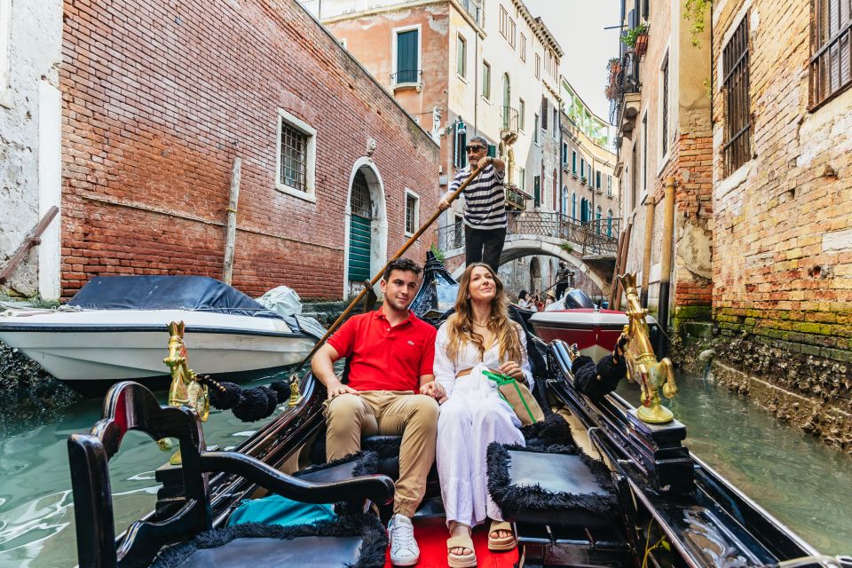 Venice: Private Gondola Ride along Grand Canal - St. Mark’s Area Waterways: Santa Maria della Salute and Punta della Dogana