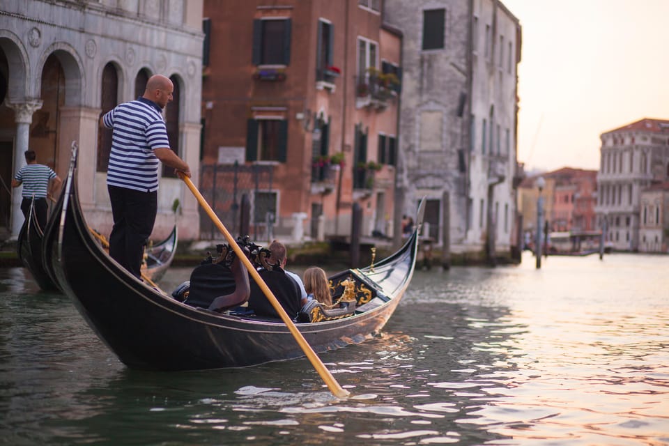 Venice: Private Gondola Ride Experience - Price and value: when $225.44 makes sense for Venice