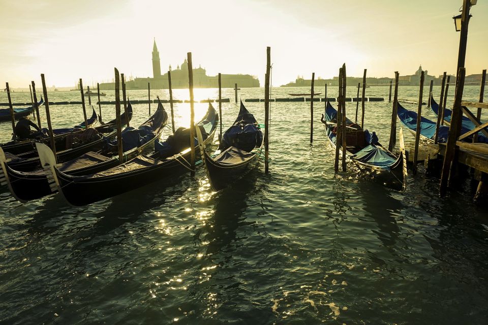 Venice: Private Gondola Tour - Value and price: Private gondola math in real life