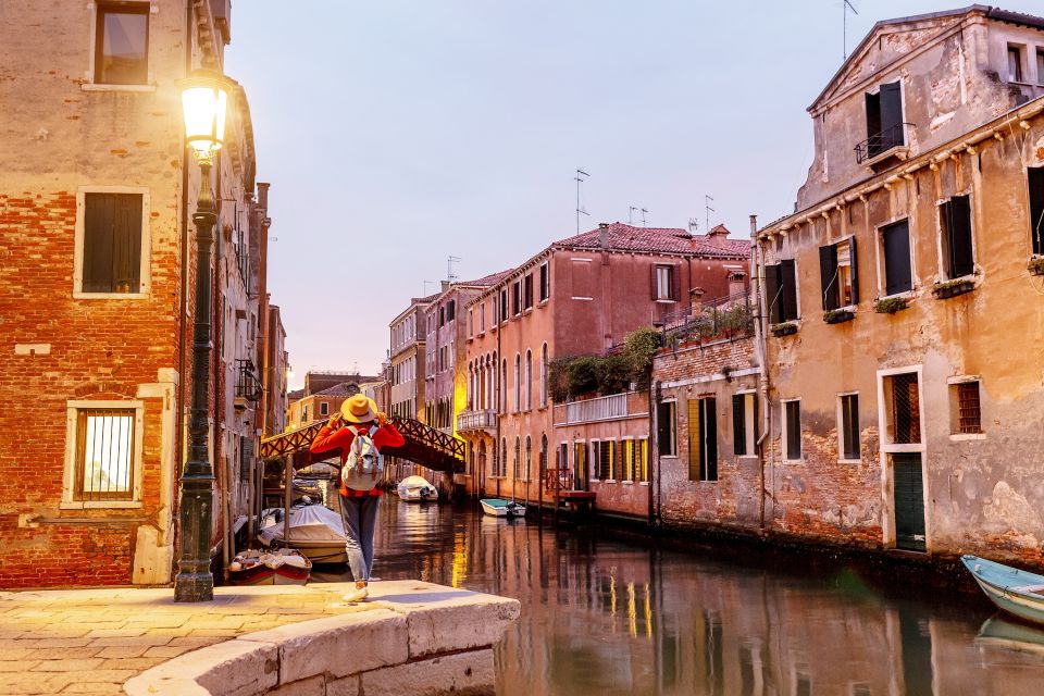Venice: Private Local Highlights & Hidden Gems Tour - A Local Secret Sunset Spot (And Why It’s Smart to End There)