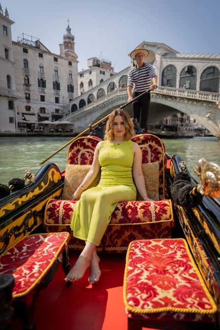 Venice: Private Photoshoot In Gondola - Edited digital photos: what you actually get