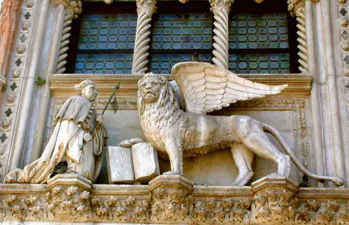 Venice: Private Tour with Doge's Palace, St. Mark's, Gondola - The Guide Factor: When the Right Person Makes the Sights Click