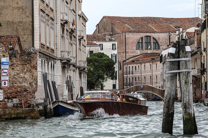 Venice Private Transfer (Hotel, Port, Venice or Treviso Airport, Mestre TrainSt) - What the Driver Actually Does for You