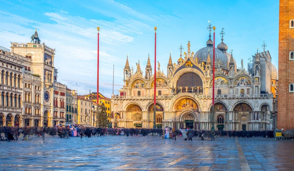 Venice: Private Walking Tour with Saint Mark's Basilica - A 2–2.5 hour private route that hits Rialto and San Marco