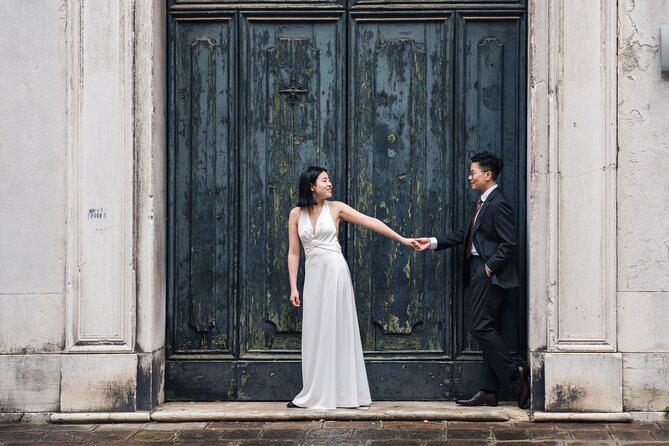 Venice Professional Photoshoot (up to 6 people included) - Bridge of Sighs and St. Mark’s Square: the quick wins