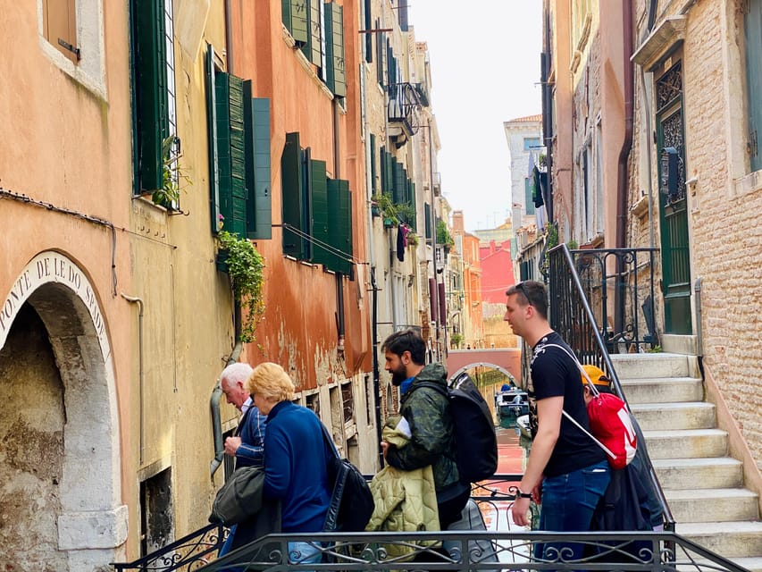 Venice: Rialto Area Street Food Tour and Sightseeing - Rialto Market: Trading Legacy You Can Sense in the Air
