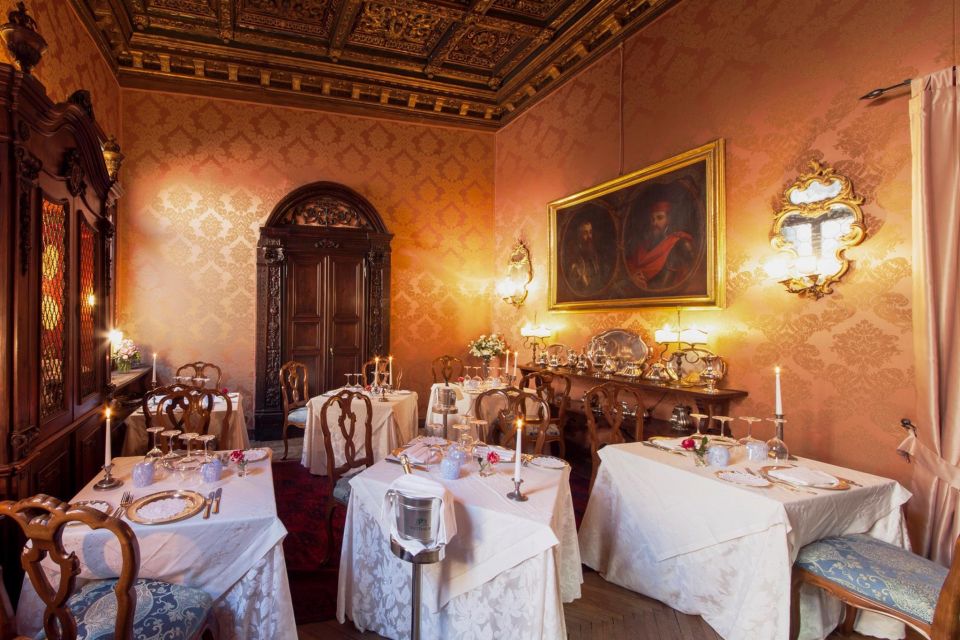 Venice: Romantic Palace Dinner and Private Gondola Ride - Who This Gondola + Palace Dinner Is Best For