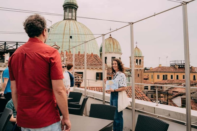 Venice: Rooftop Terraces Tour with Prosecco - Guide Style: The Humor-Plus-History Combo