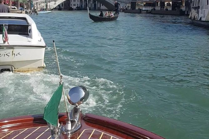 Venice S.Lucia Station to Venice Hotels or viceversa - The Grand Canal ride: what to expect in 30 minutes