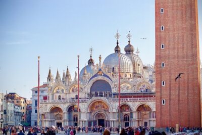 Venice Saint Mark's Basilica and gondola tour in the morning - Entering St Mark’s Basilica the right way (10:45 am start)