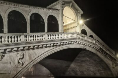 Venice: Saint Mark's Basilica Private Tour at Night - Meeting in Piazza San Marco: get your bearings fast