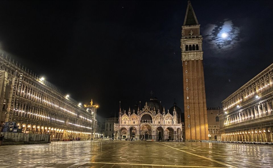 Venice: Saint Mark's Basilica Private Tour at Night - The Pala d’Oro: the gold altarpiece up close