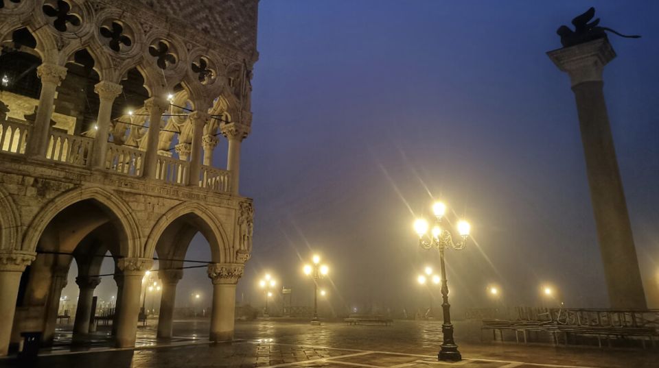 Venice: Saint Mark's Basilica Private Tour at Night - Down to the crypt: a rare nighttime look at medieval Venice