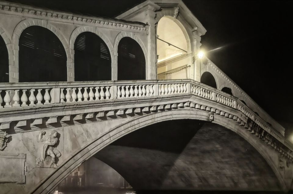 Venice: Saint Mark's Basilica Private Tour at Night - Meeting in Piazza San Marco: get your bearings fast