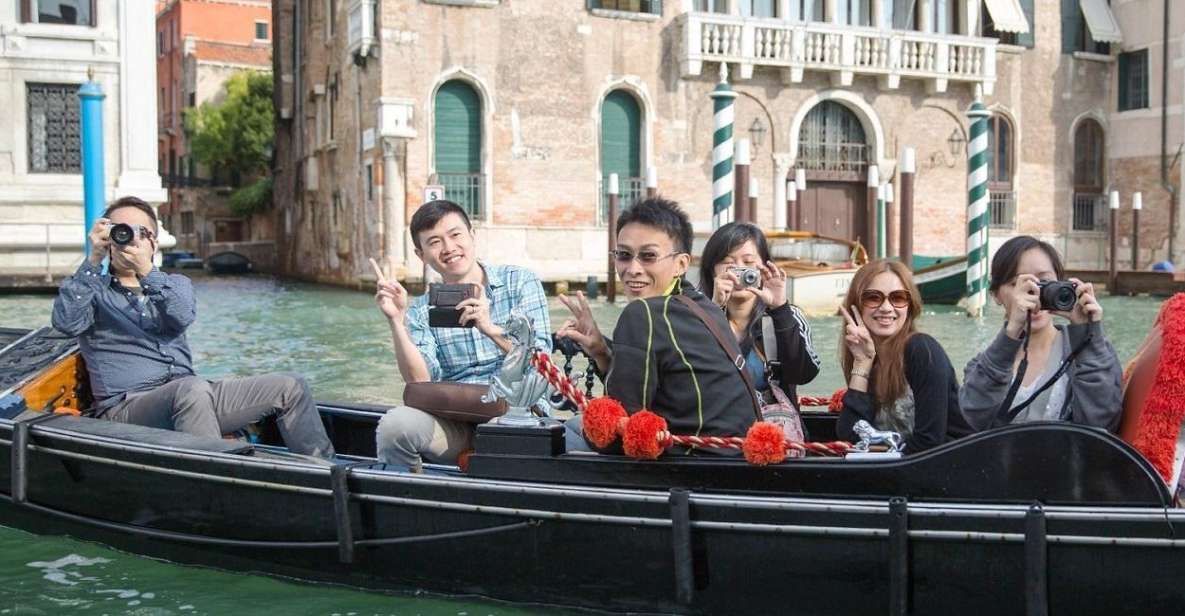 Venice: Shared Gondola Ride - A 30-minute shared gondola that actually feels relaxed