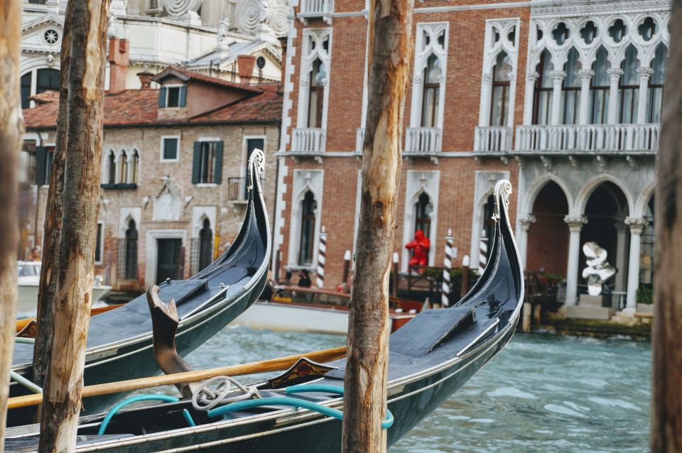 Venice: Shared Gondola Tour - Shared Ride Reality: Comfort, Pace, and Crowd Levels