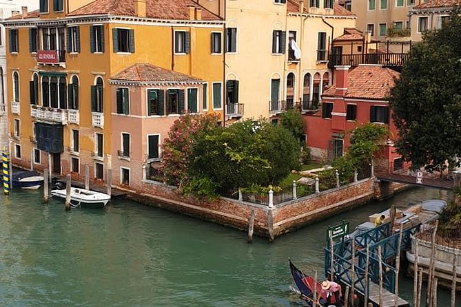 Venice Shore Excursion Private Tour - Meeting Nadia and getting a Venice story that feels human