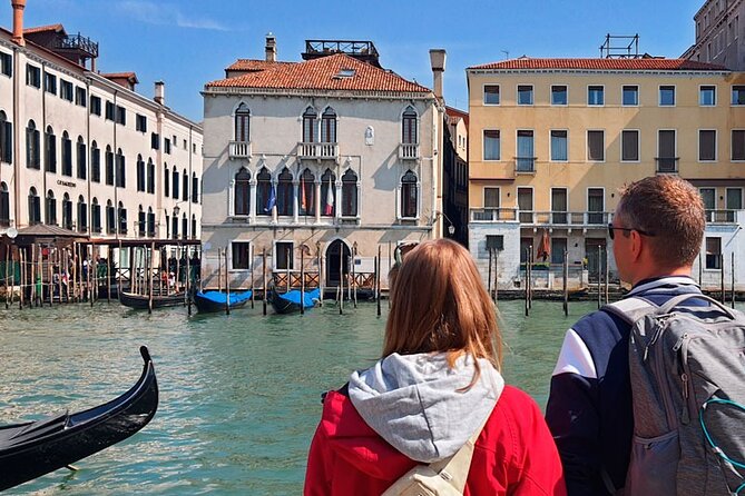 Venice Sightseeing Small Group Walking Tour with a Local Guide - A smart 2-hour Venice orientation from Dorsoduro to St. Mark’s