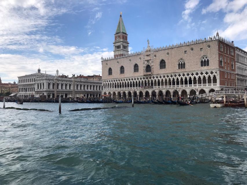 Venice: Sightseeing Tour with a Local expert - Basilica dei Frari (Santa Maria Gloriosa dei Frari) and Titian’s Burial