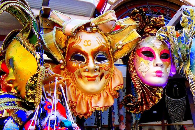 Venice Sightseeing Walking Tour for Kids and Families - Campo San Bartolomeo: Casanova’s neighborhood and a calmer Venice beat