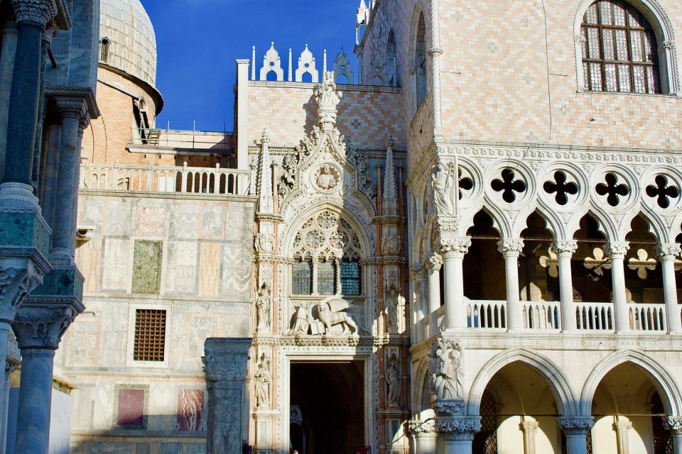 Venice: Skip-the-Line Doge’s Palace & Basilica Walking Tour - Who should book this tour (and who should think twice)
