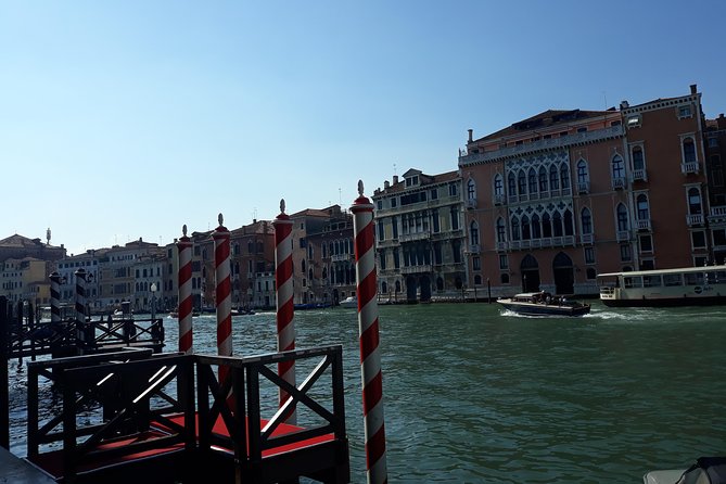 Venice Small Group Tour With Local Guide - Hidden details in plain sight: what “small gems” means in real life