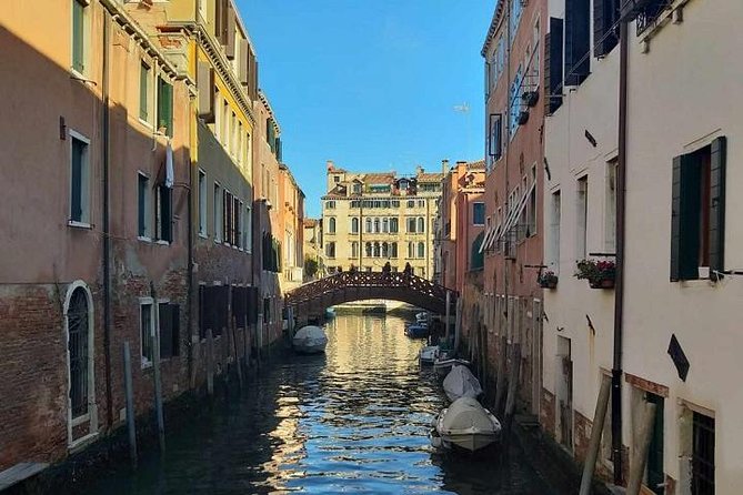 Venice Small Group Walking Tour of Most-Famous Sites &Attractions - Stop 3: Basilica dei Santi Giovanni E Paolo—Monuments Beyond the Main Track (10 minutes)