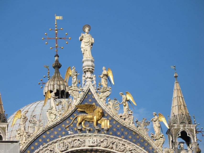 Venice: St Mark’s Basilica and Doge’s Palace Private Tour - The Move to Doge’s Palace: From Sacred Power to Venetian Government