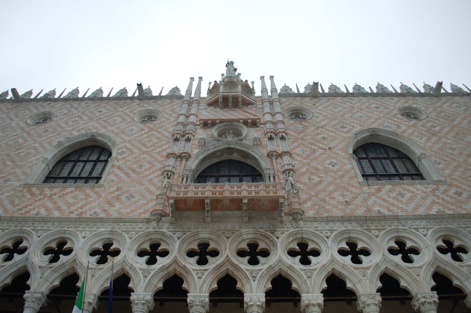 Venice: St Mark’s Basilica and Doge’s Palace Private Tour - The Prison Complex and the Bridge of Sighs: Where Venetian Power Got Dark