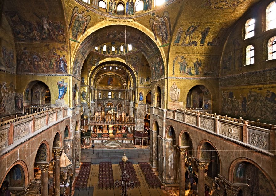 Venice: St. Mark's Basilica, Doge's Palace & Gondola Ride - Gondola ride timing and what you actually see