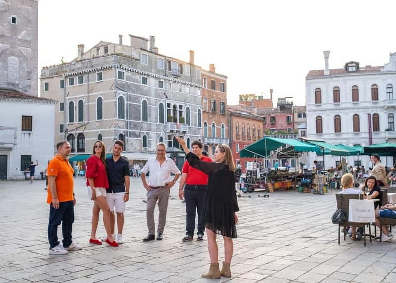 Venice: St. Mark’s Classic Walking Tour & Bell Tower Entry - The best early stops: La Fenice façade and Scala Contarini del Bovolo