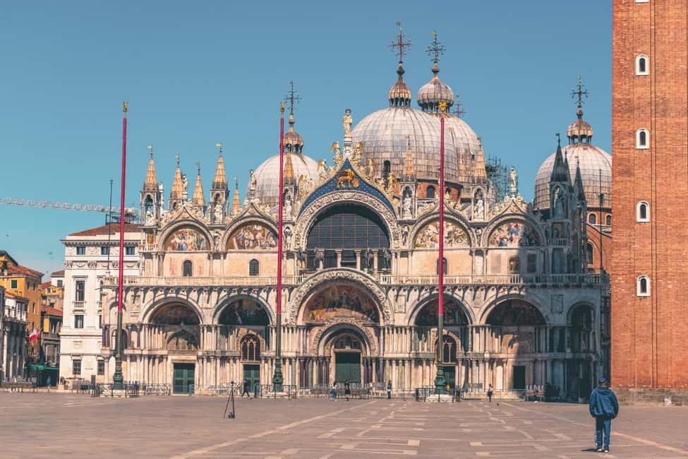 Venice: St. Mark's, Doges Palace, Rialto, and Gondola Tour - Key highlights at a glance