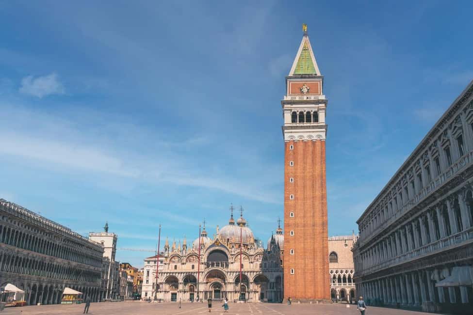 Venice: St. Mark's, Doges Palace, Rialto, and Gondola Tour - Lunch break: your time to choose how you eat