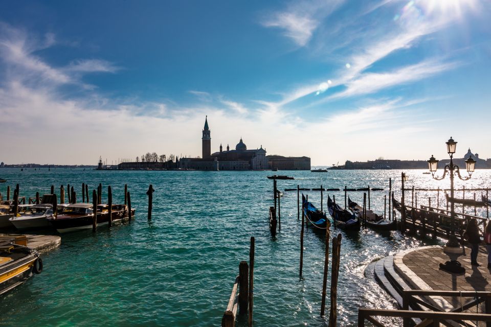 Venice: St Mark's Square & Rialto Walking Tour & Gondola - Timing tips: weather, tides, and a quick reality check