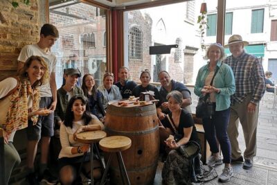 Venice Street Food Tour with a Native & Top Rated Expert - The route starts at Campo San Bortolomio: a Venice walking rhythm