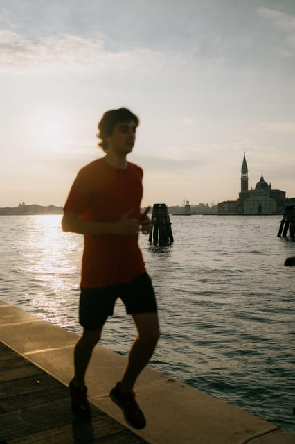 Venice Sunrise Running Experience - Who should book this sunrise run from Rialto to Dorsoduro?
