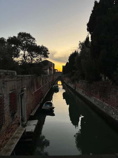 Venice: Sunrise Walking Tour with Espresso - Price and value: what $107.62 buys you in the morning