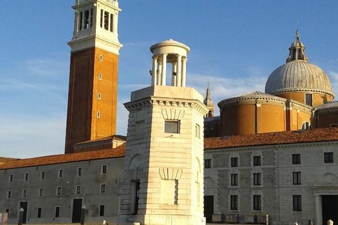 Venice Sunset Cruise by Typical Venetian Boat with Prosecco - San Lazzaro degli Armeni: a monastery island near Lido