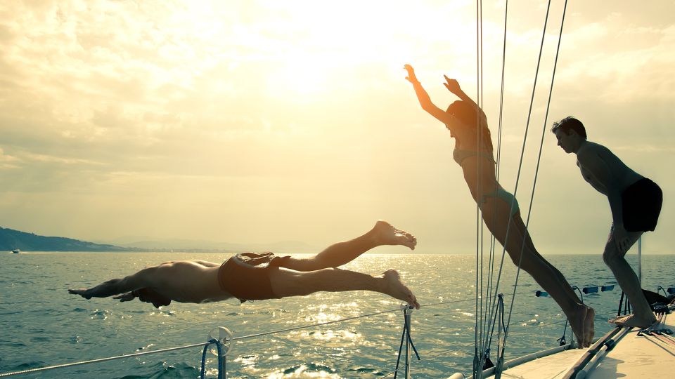 Venice: Sunset Yacht Experience - Meet at Consorzio Cantieristica Minore Veneziana and find Amore IV