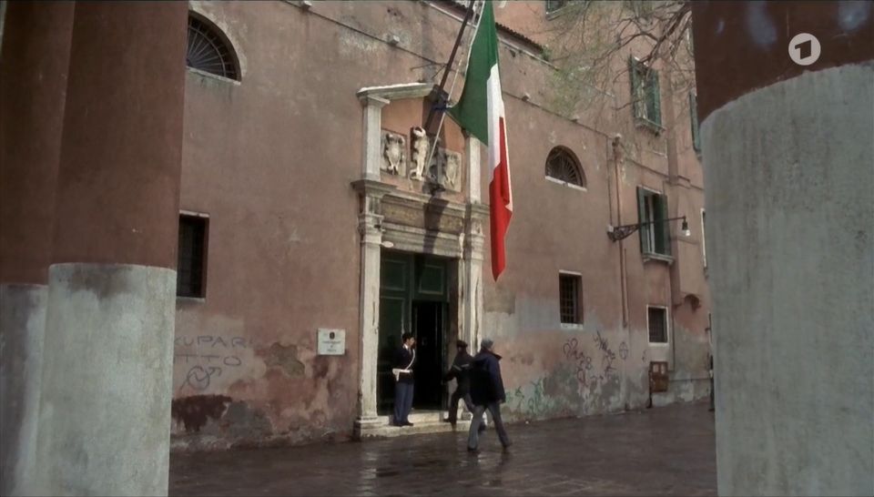 Venice: The Footsteps of Commissario Brunetti Walking Tour - Practical Tips to Get the Most From Your Brunetti Walk